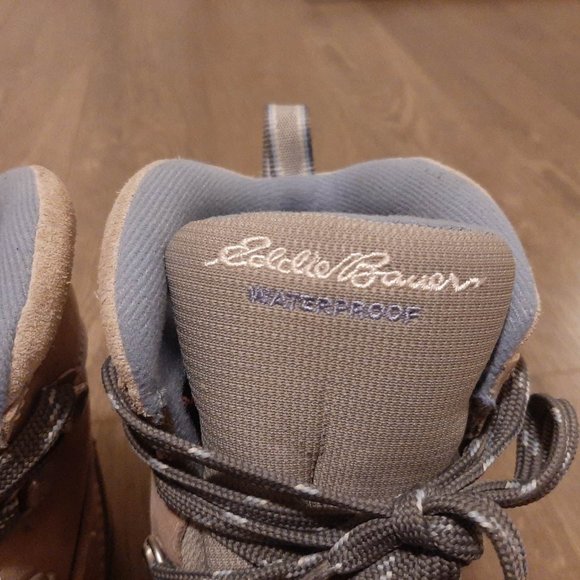 Gently Worn - Eddie Bauer Snowfoil Winter Boots for Sports and Cold Weather - Picture 7 of 10